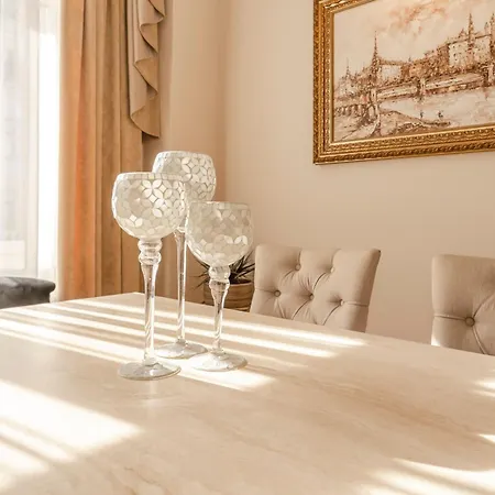 Valdemara Apartment *